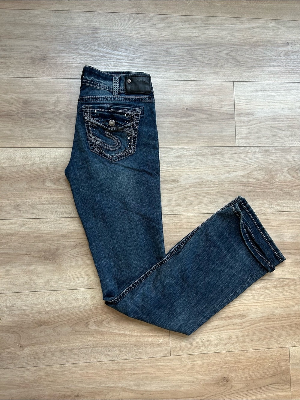 Silver Jeans Women’s Dark Indigo Boot Cut Jeans(Tall Girl Friendly)